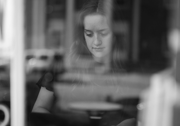 A Better Way to Stick to Your Art Business Goals This Year