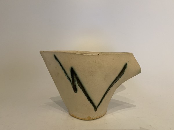 Triangular ceramic ikebana vase